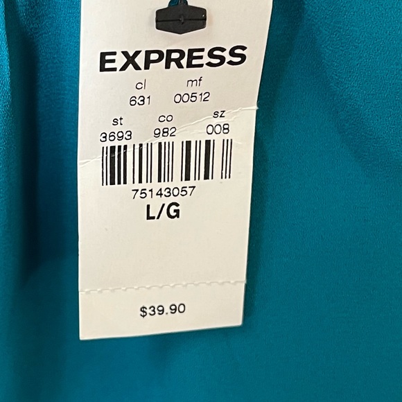 Brand new green dressy Express top - Picture 4 of 4